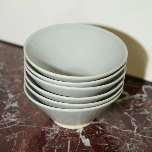 medium memphis bowl in ice blue