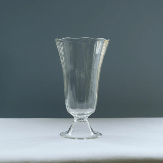 alban vase tulip
