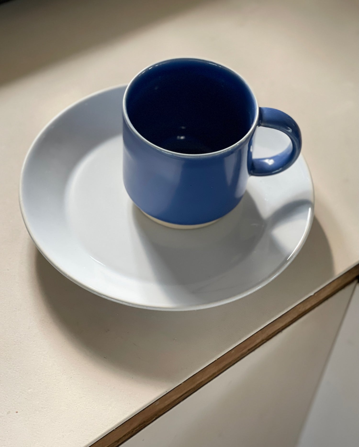 memphis mug in dusty blue