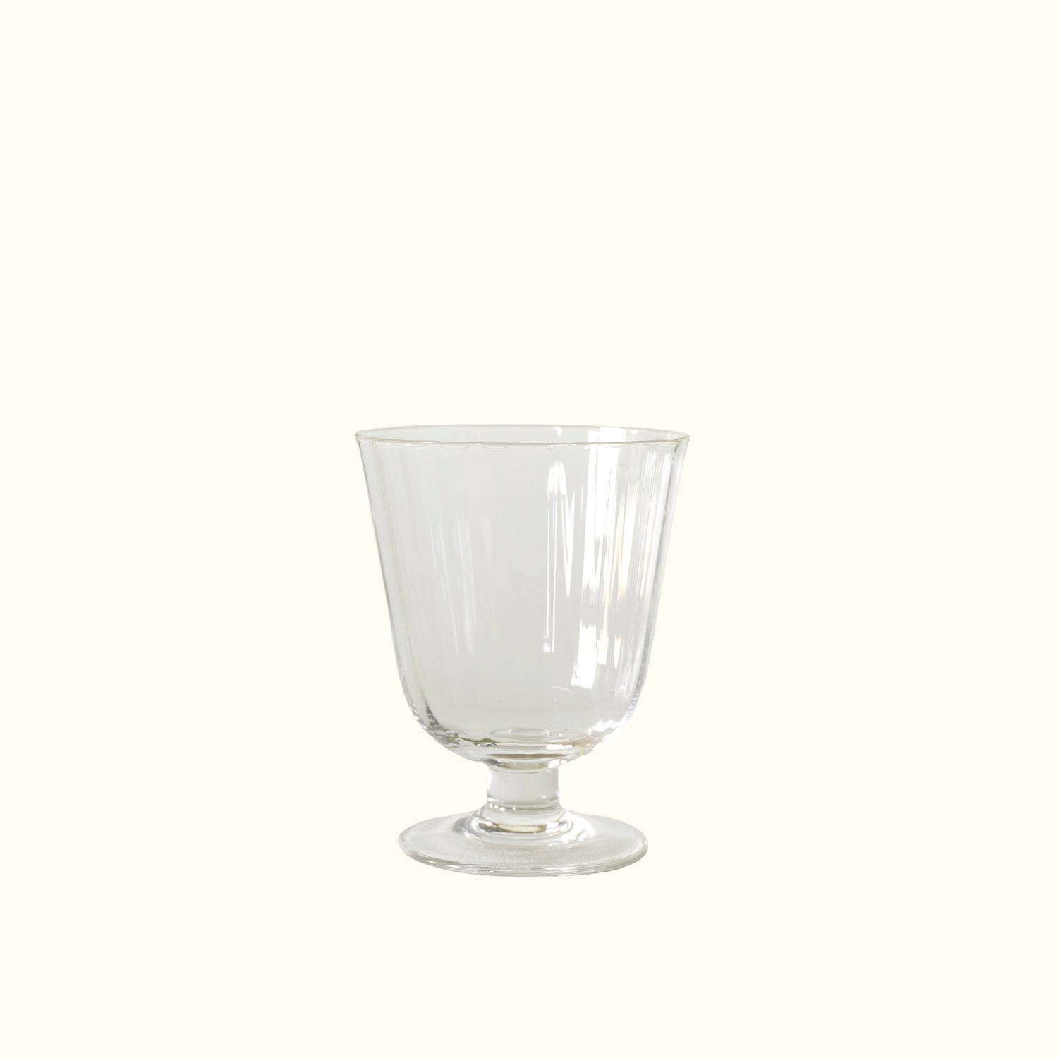 concave wine glass
