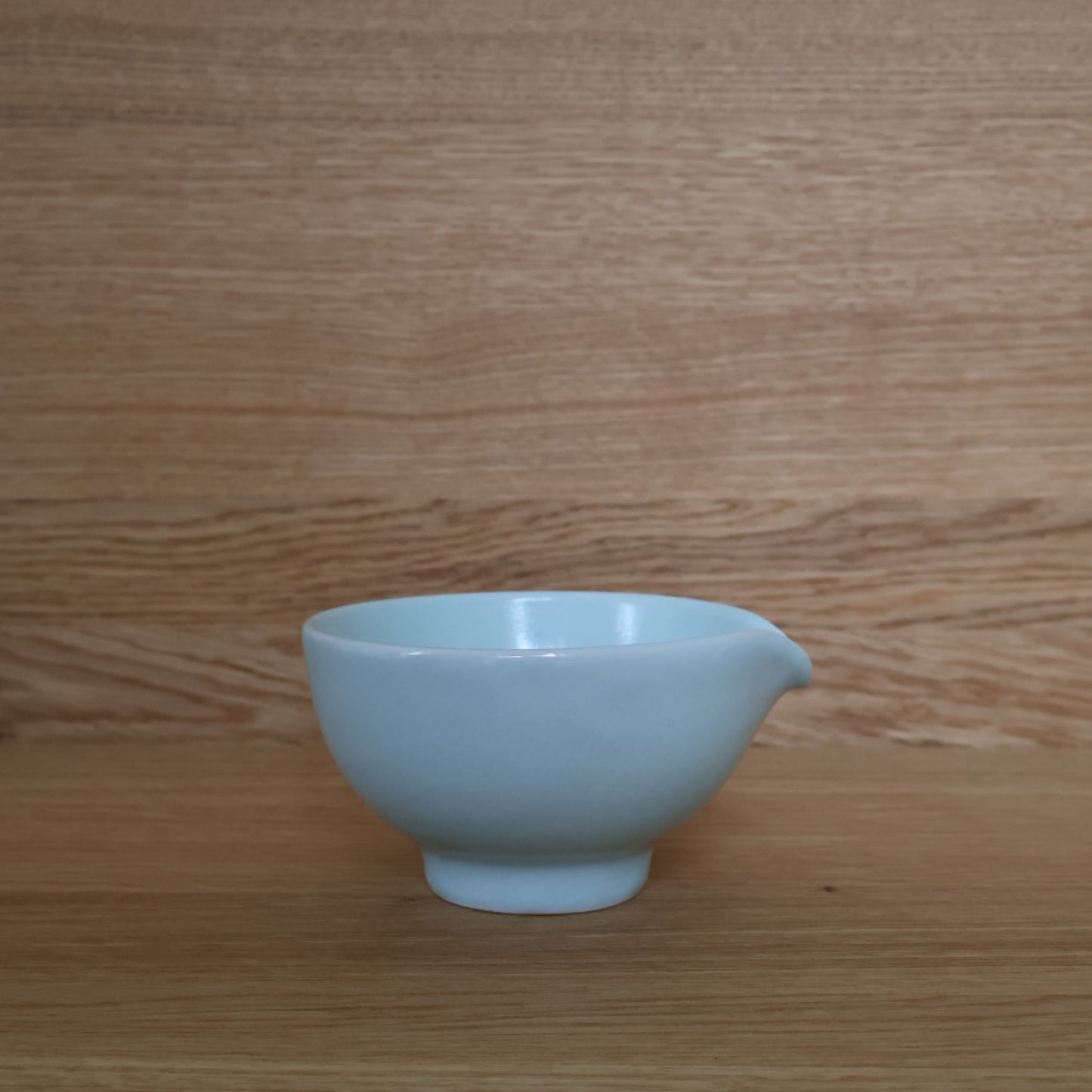 korean ceramic pouring bowl