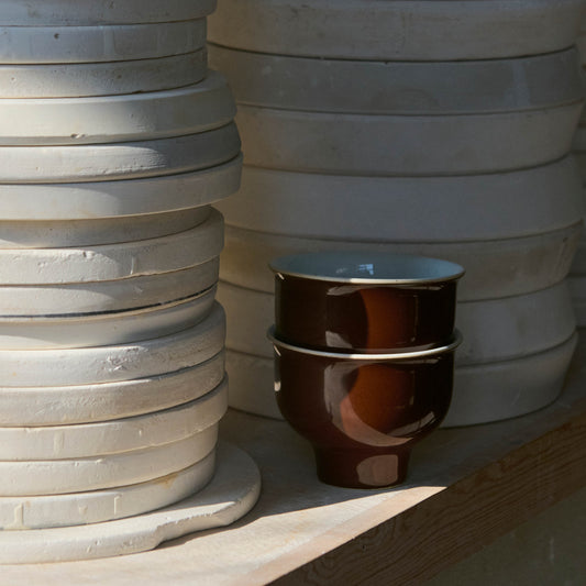 MANZ Tea Cup in brown