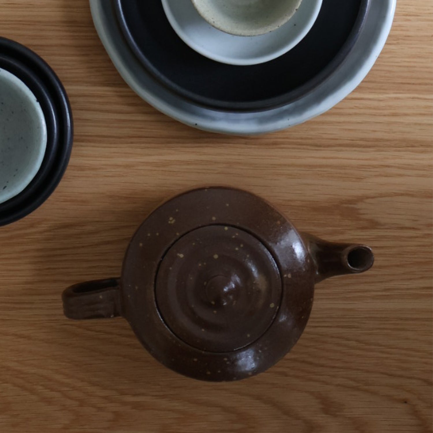 korean ceramic teapot