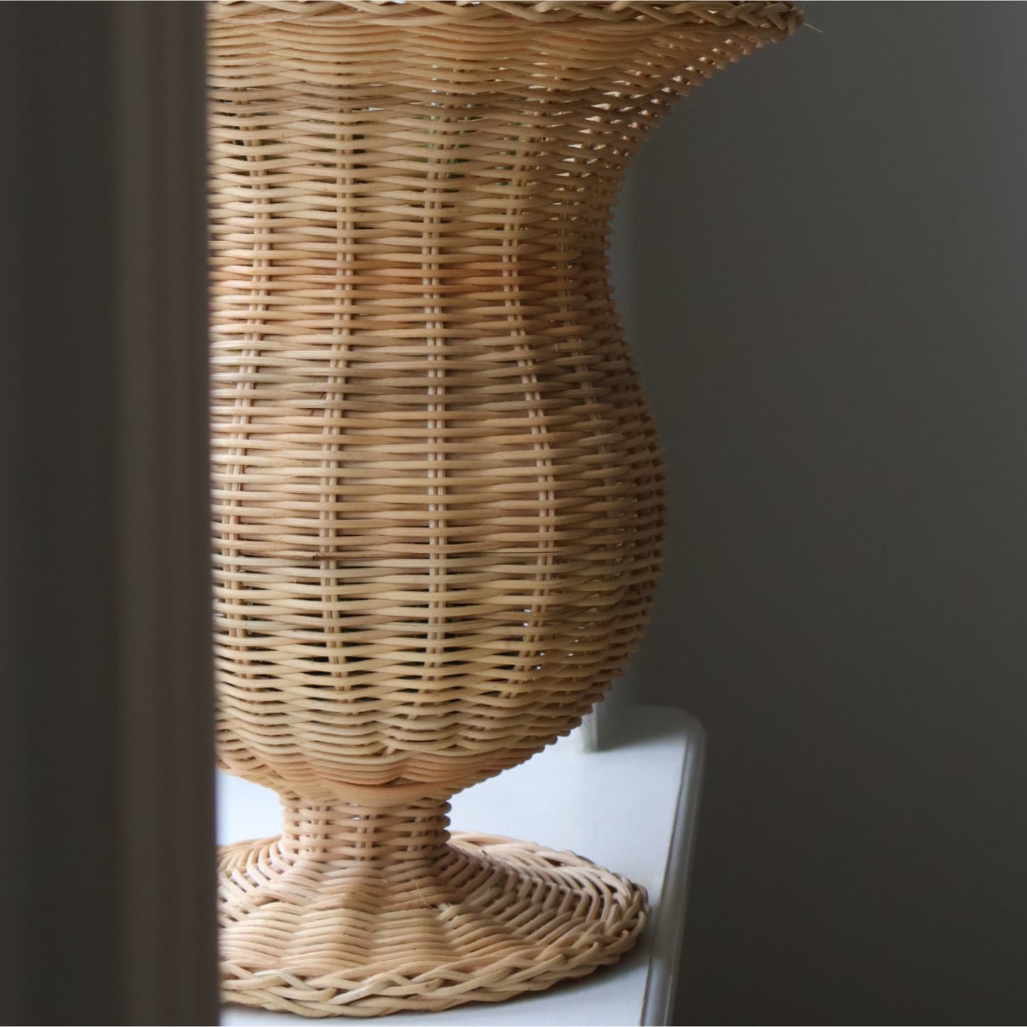 vase in rattan